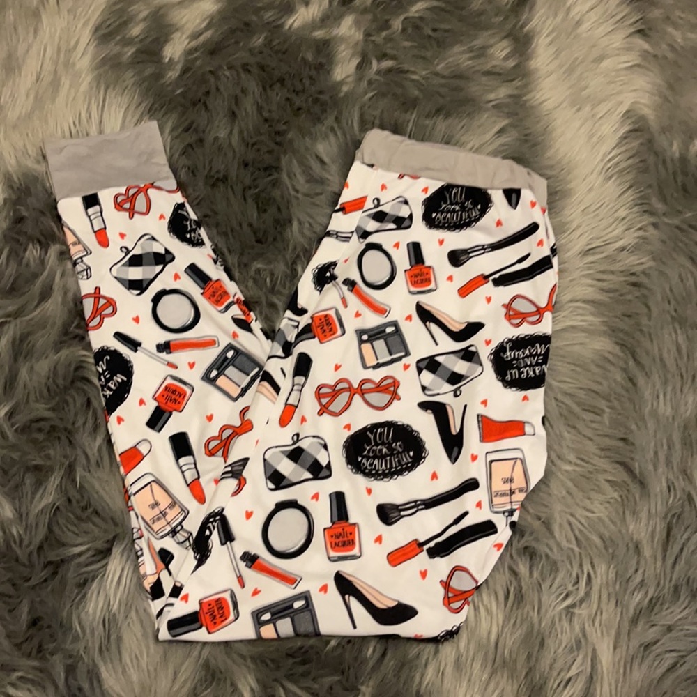 Pajama Set - Picture 2 of 2